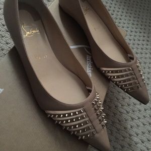 Brand NEW Christian Louboutin Baretta EU39.5